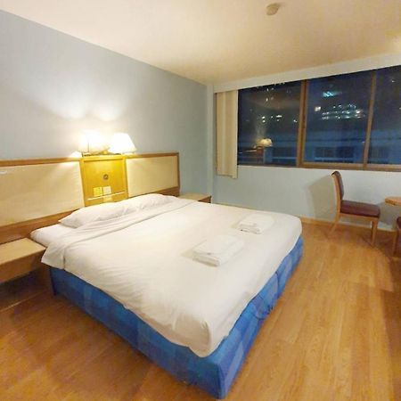 Wish Inn Chidlom V วิช อินน์ ชิดลม 2 Bangkok Kültér fotó